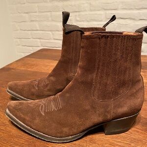 ANN MASHBURN BOOTS EU 39 (Women’s US8). Calf suede.  Made in Spain.